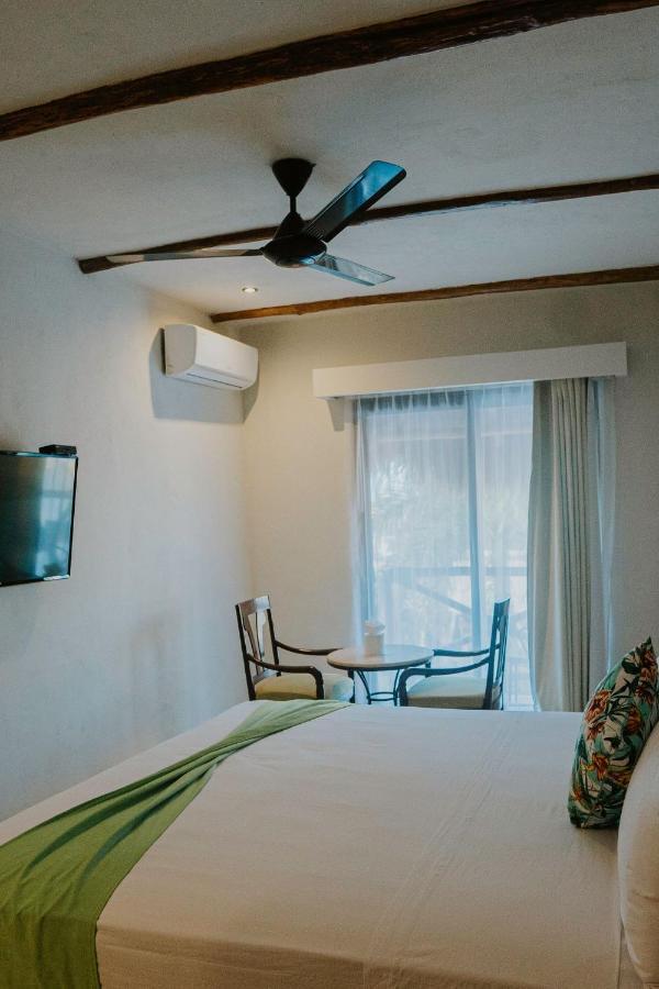 Hotel Mayari Holbox Exterior photo
