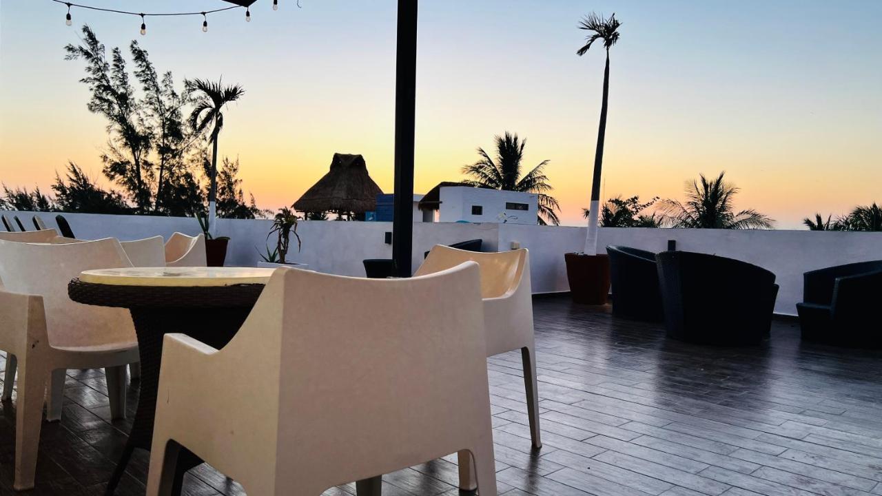Hotel Mayari Holbox Exterior photo Rooftop bar in Tulum