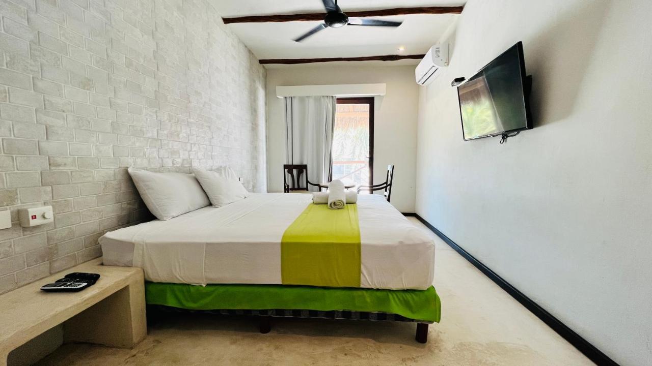 Hotel Mayari Holbox Exterior photo