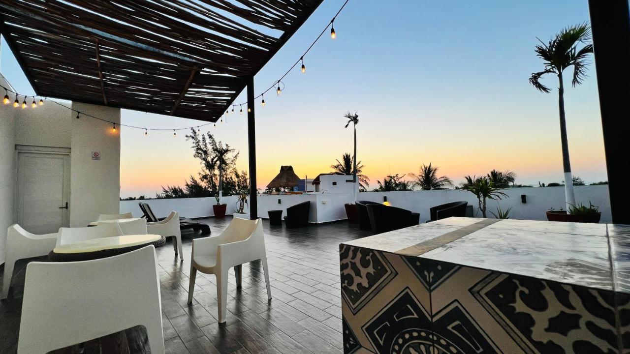 Hotel Mayari Holbox Exterior photo Rooftop bar in Tulum
