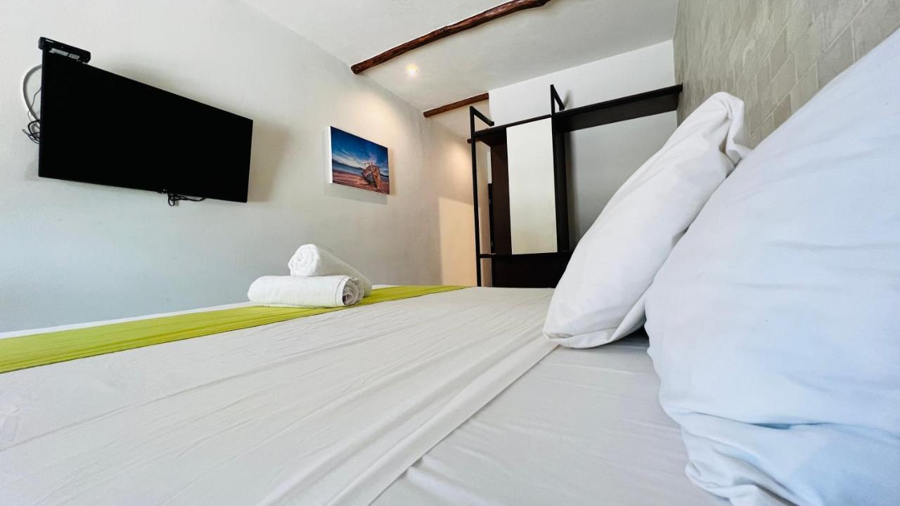 Hotel Mayari Holbox Exterior photo A room at the hotel
